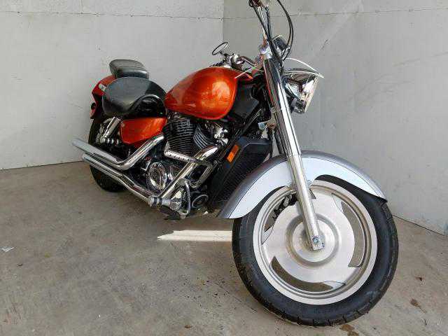 Honda VT1100C2 (SHADOW SABRE)