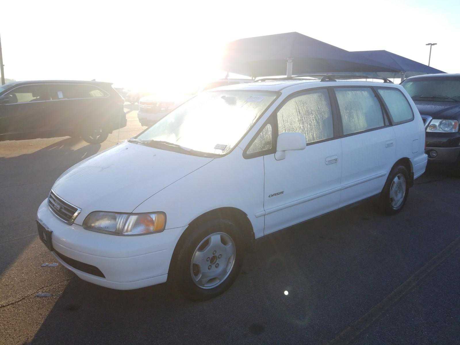 Isuzu Oasis