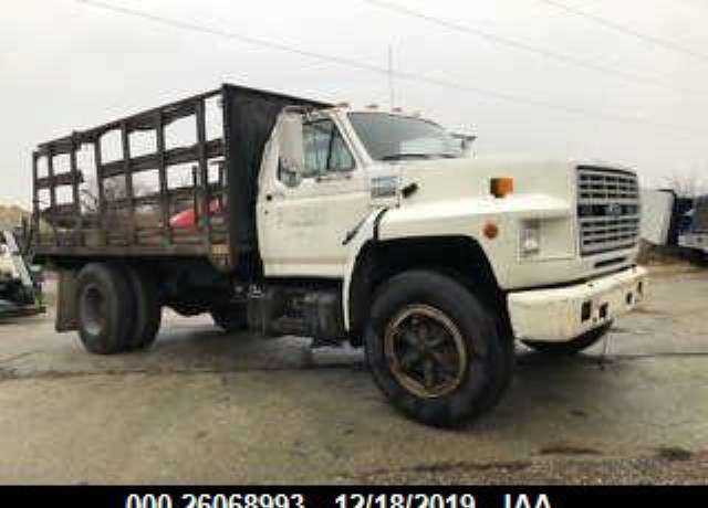 Ford F-700