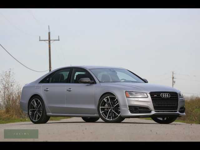 Audi S8