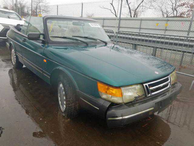Saab 900