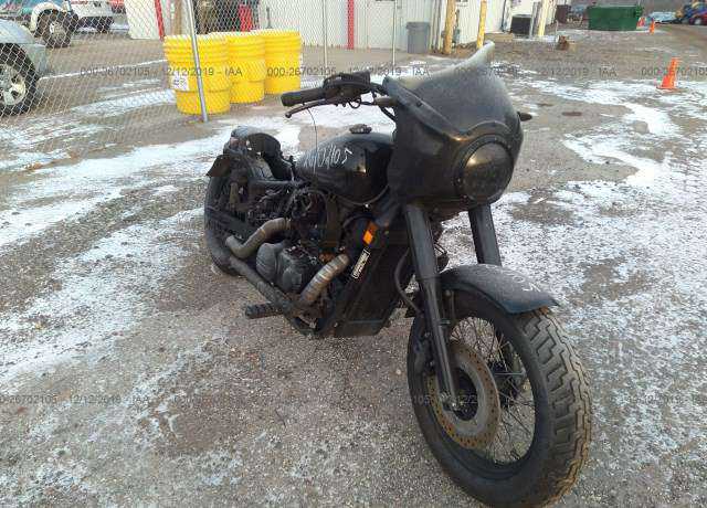 Honda VT750 (Shadow Phantom)