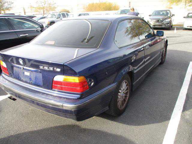 BMW 328iS