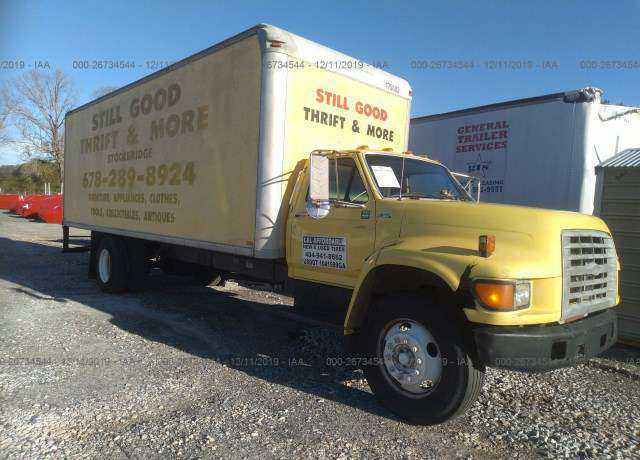 Ford F-700