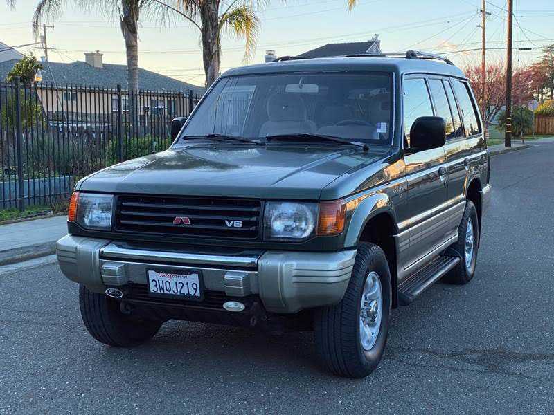 Mitsubishi Montero