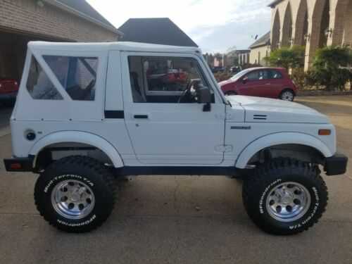 Suzuki Samurai