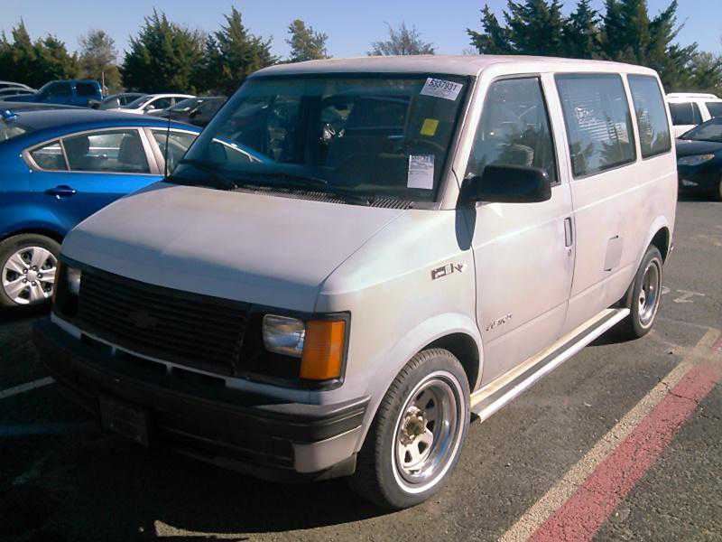Chevrolet Astro Van