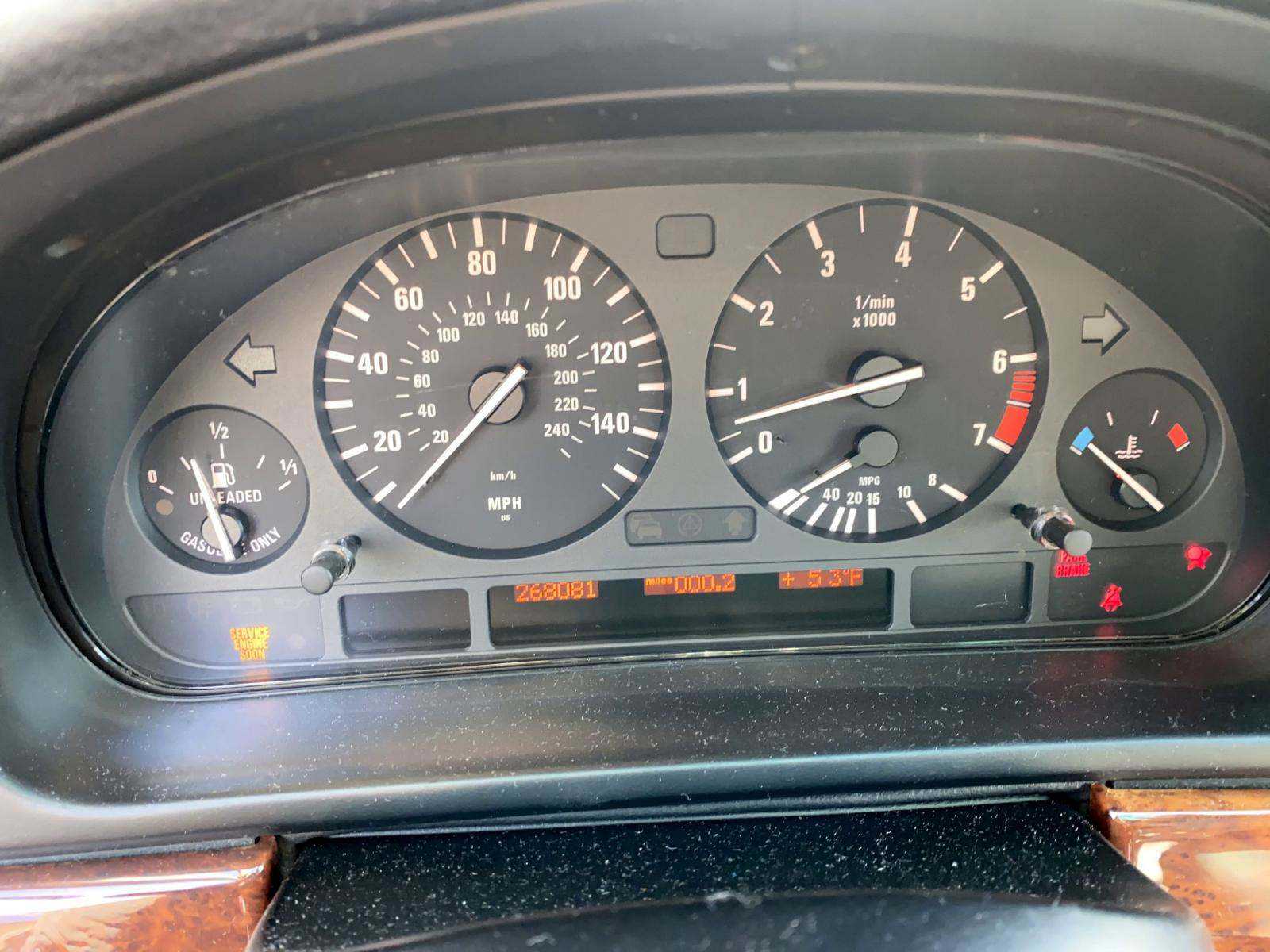 BMW 525i