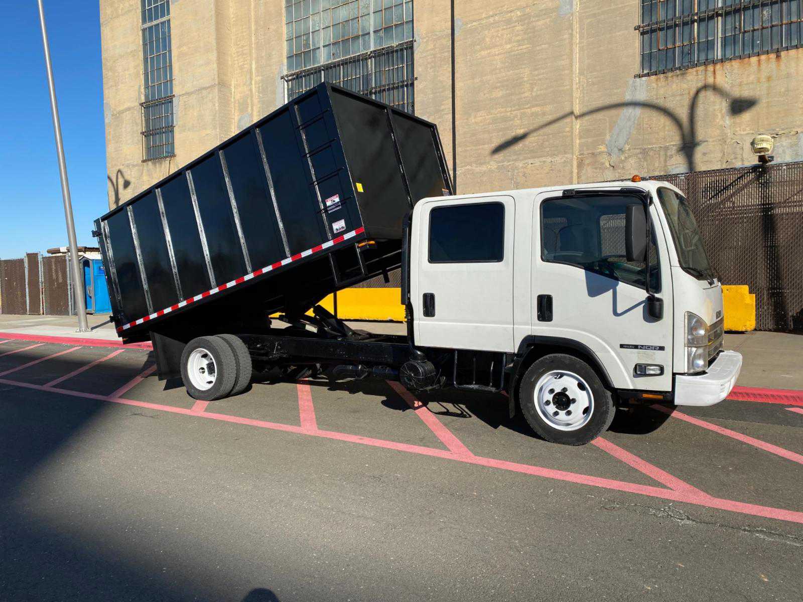 Isuzu NQR/NRR