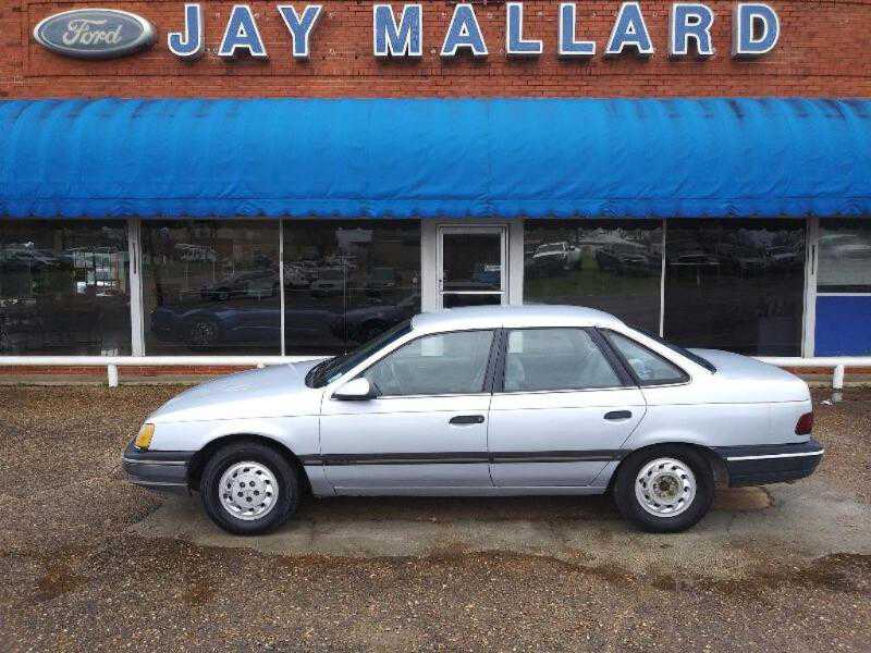 Ford Taurus