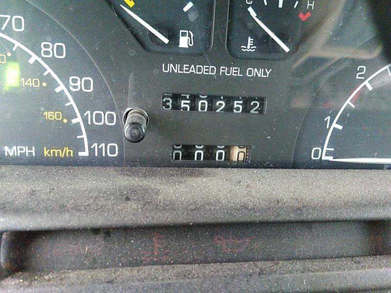 Saturn SL1