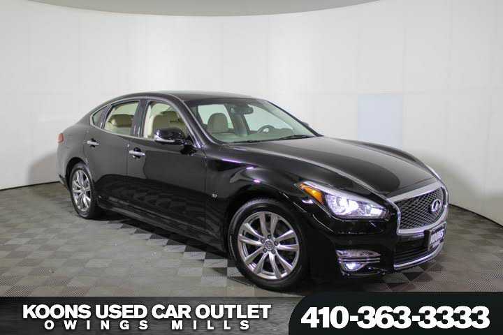 Infiniti Q70