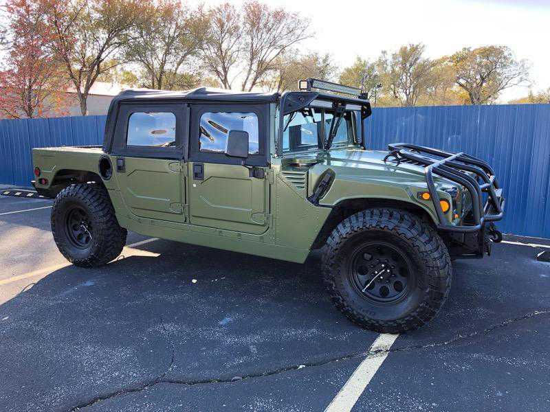 HUMMER H1