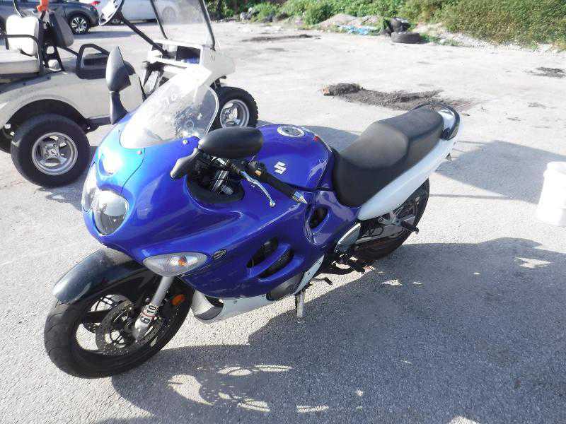 Suzuki GSX600F