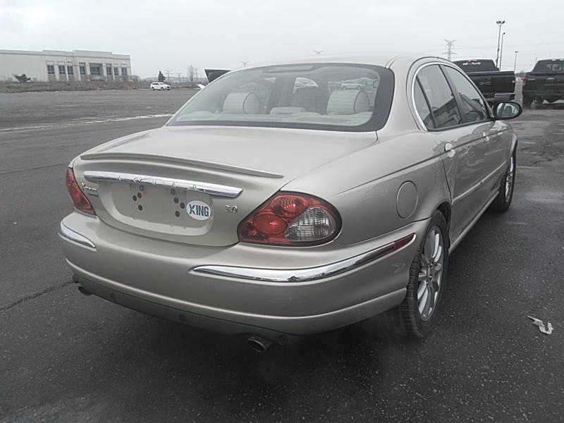 Jaguar X-Type