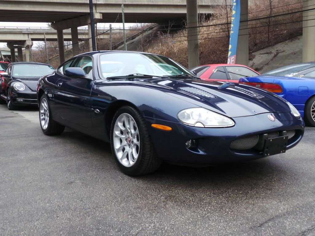 Jaguar XKR