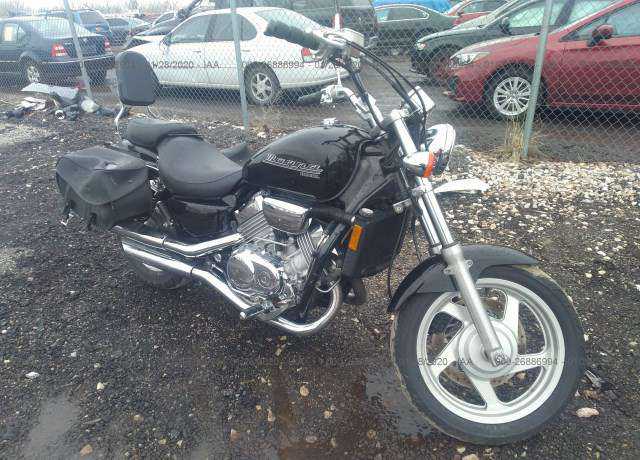 Honda VF750C (MAGNA)