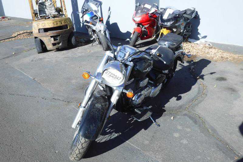 Suzuki VL800CL/VL800L/VL800TL