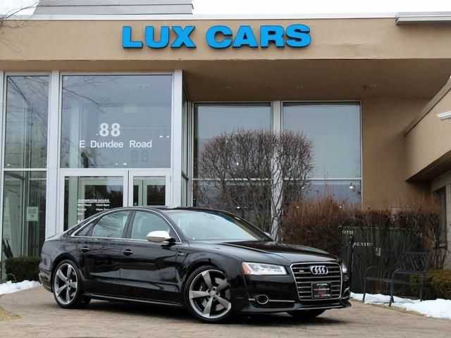 Audi S8