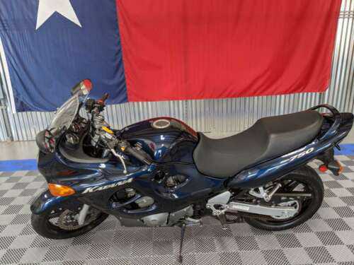 Suzuki GSX750F