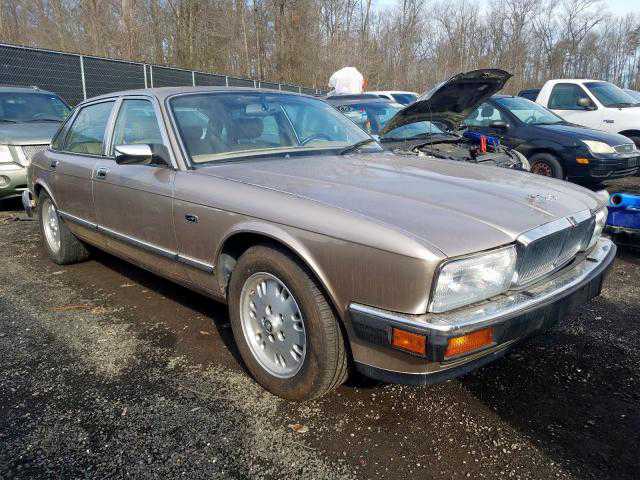 Jaguar XJ6