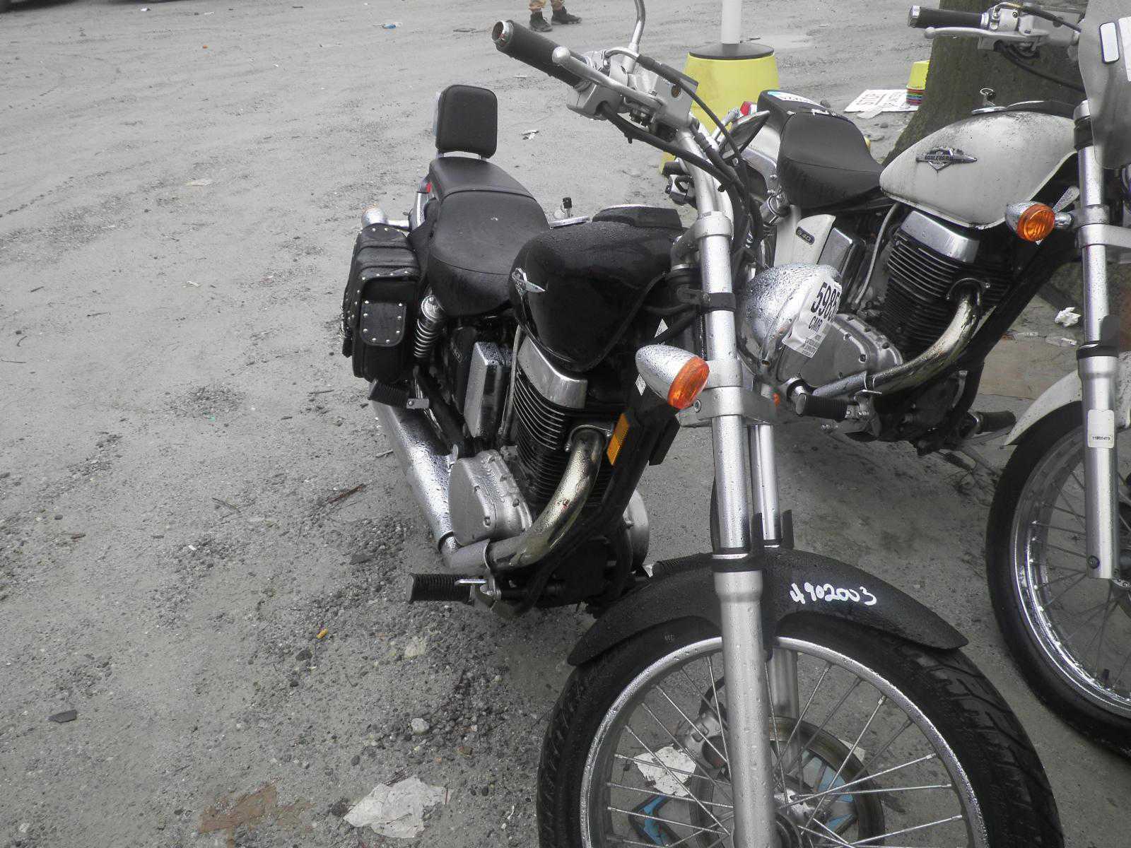 Suzuki LS650
