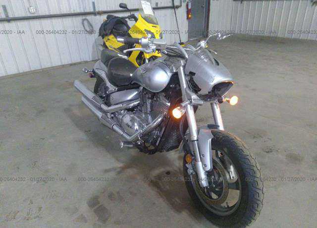 Suzuki VZ800L