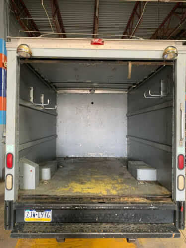 GMC Cutaway Van