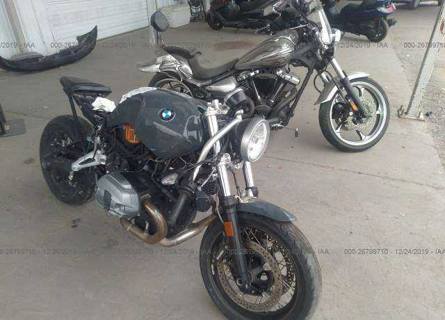 BMW R nineT
