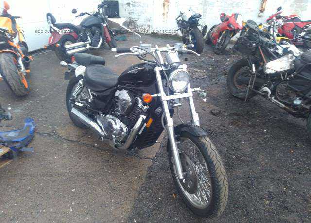 Suzuki VS800