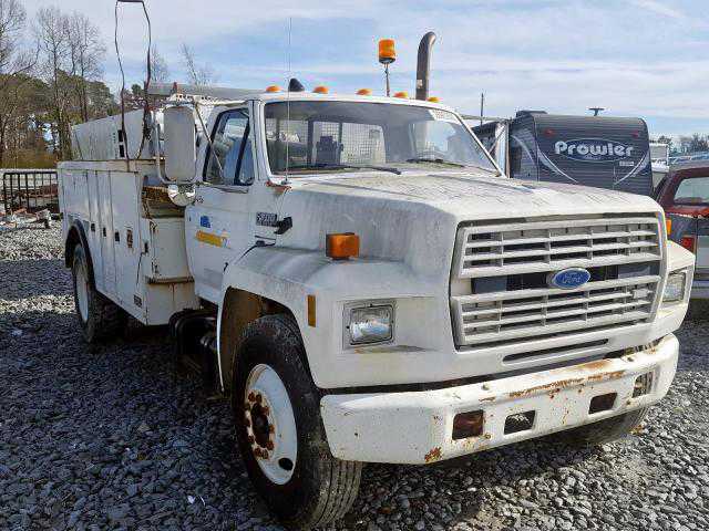 Ford F-700