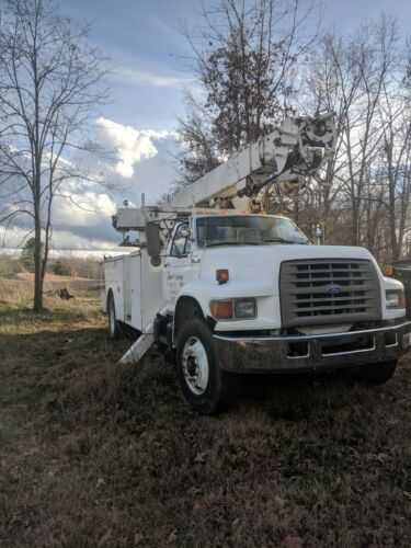 Ford F-700