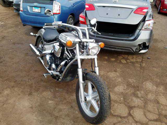 Honda VT1300 (Stateline)