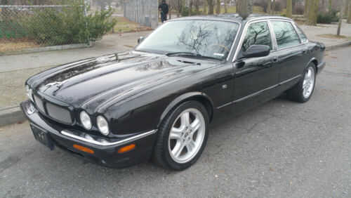 Jaguar XJR