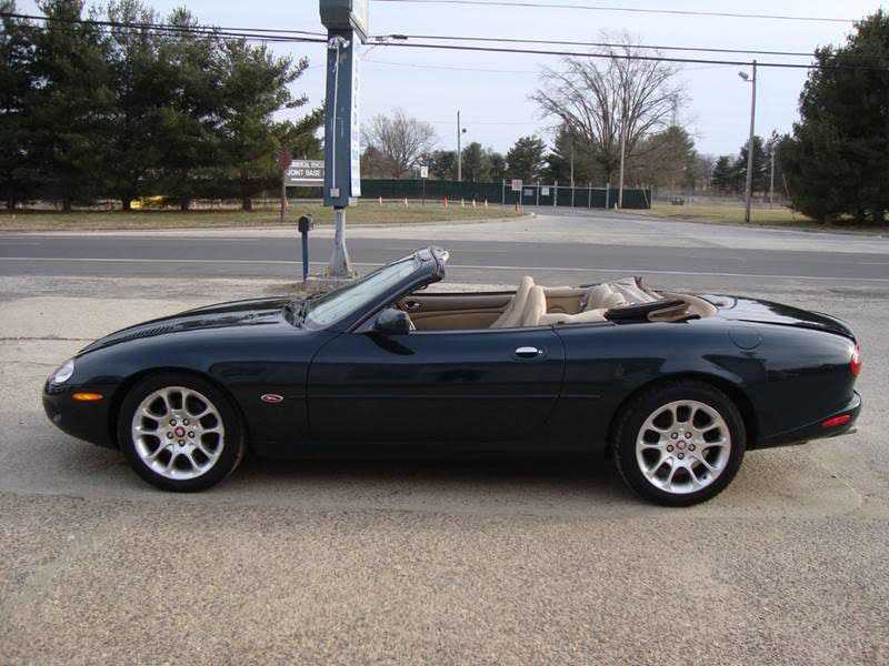 Jaguar XKR