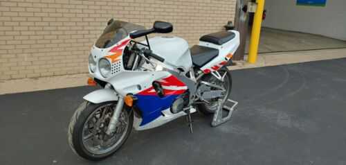 Honda CBR900