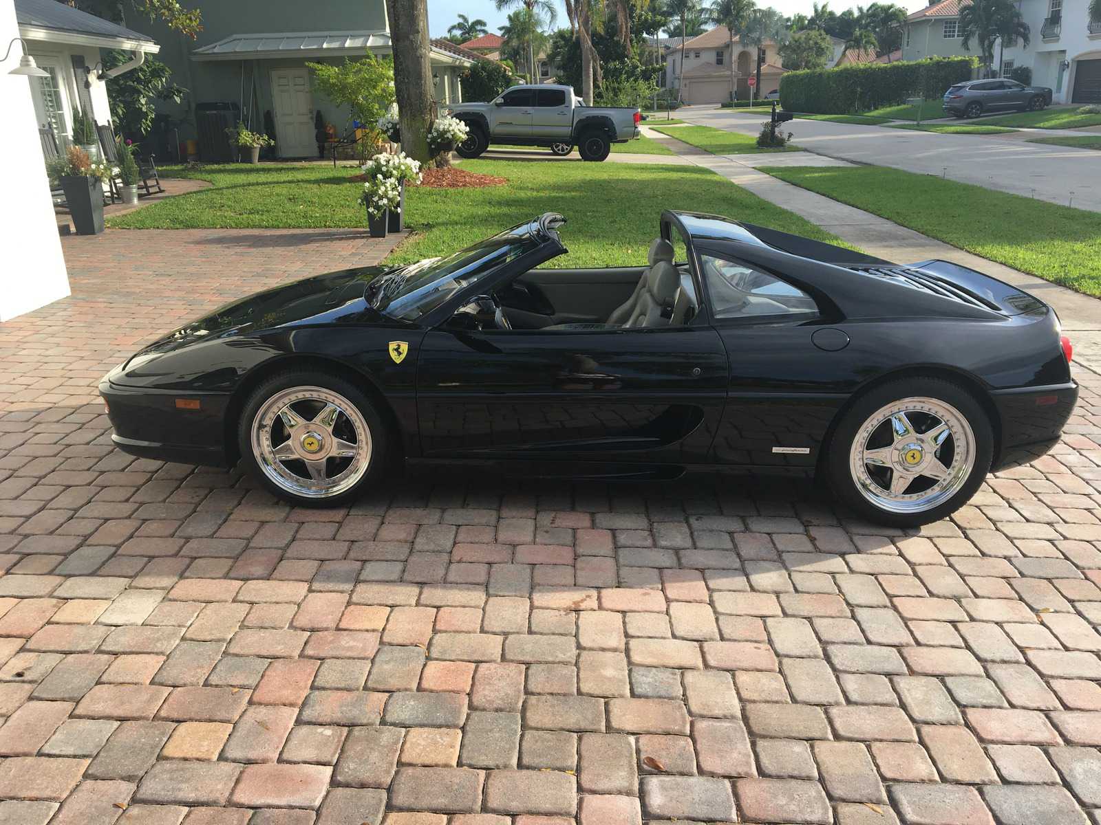 Ferrari F355