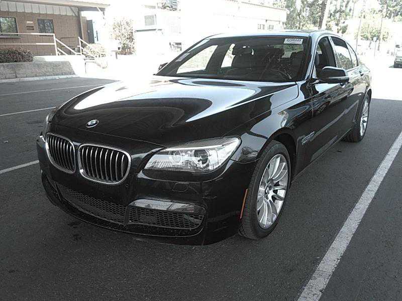 BMW 740i