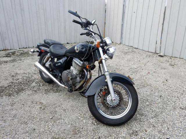 Suzuki GZ250