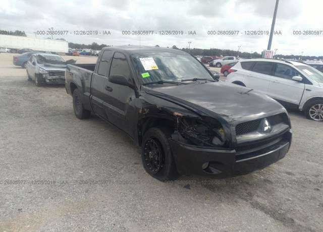 Mitsubishi Raider