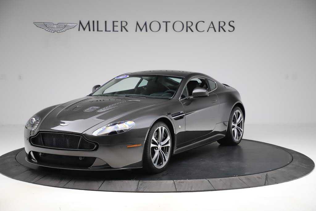 Aston Martin V12 Vantage