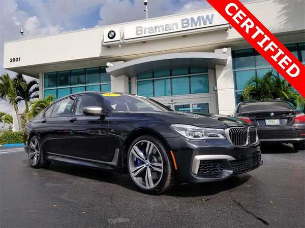 BMW M760i