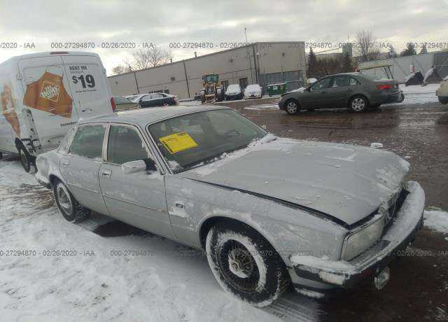 Jaguar XJ6