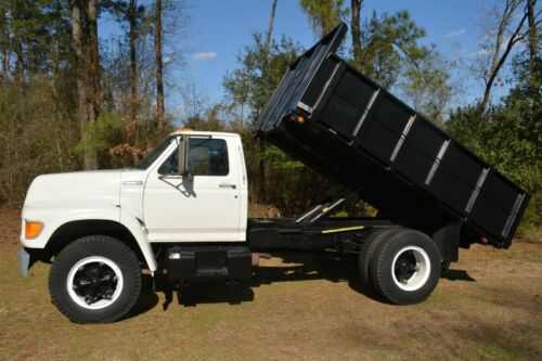 Ford F-700