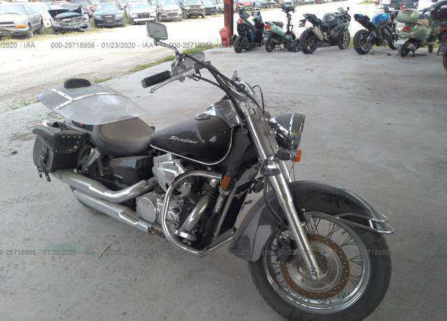 Honda VT750 (Shadow Aero)