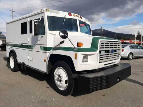 Ford F-700