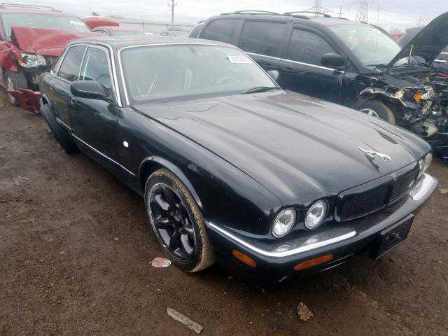 Jaguar XJR