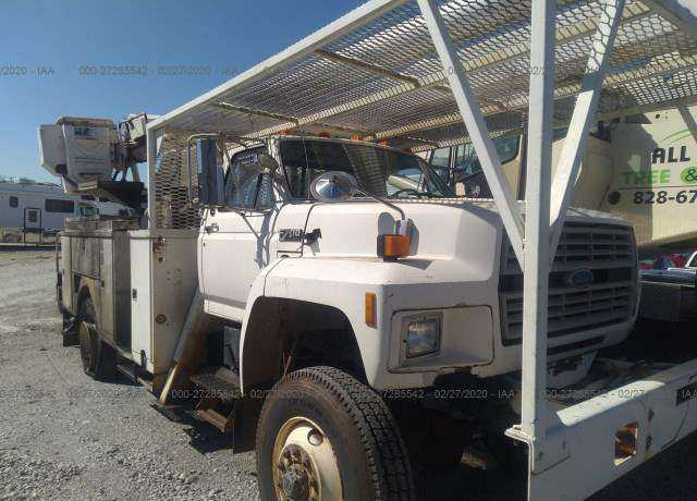 Ford F-700