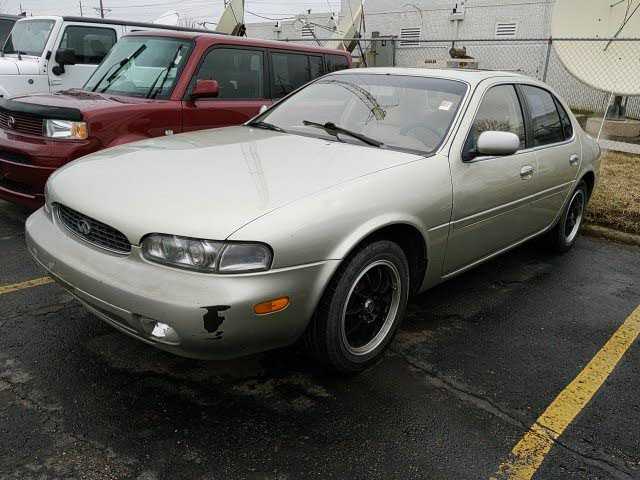 Infiniti J30