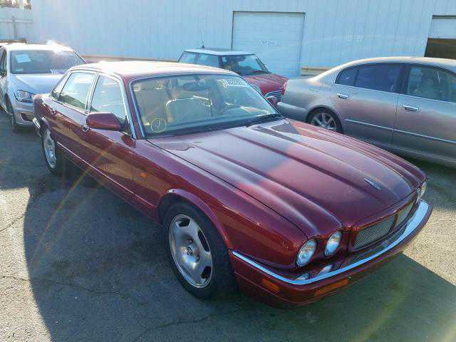 Jaguar XJR